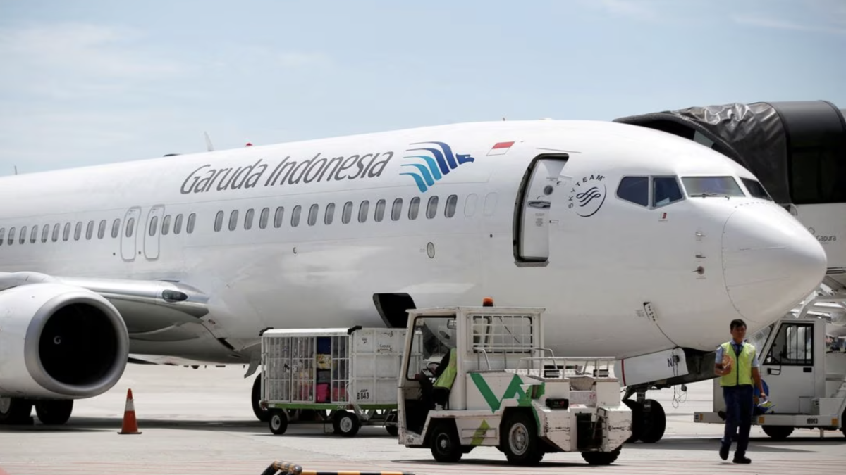 Indonesia conducts first commercial flight using palm oil-blended jet fuel