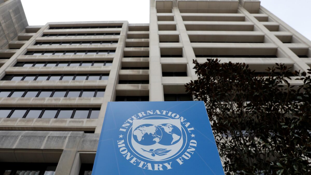 Revised Up, IMF Estimates Global Economy in 2024 to Grow 3.1%